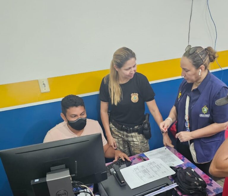 Famílias vítimas de incêndio em Nhamundá são atendidas em delegacia do município