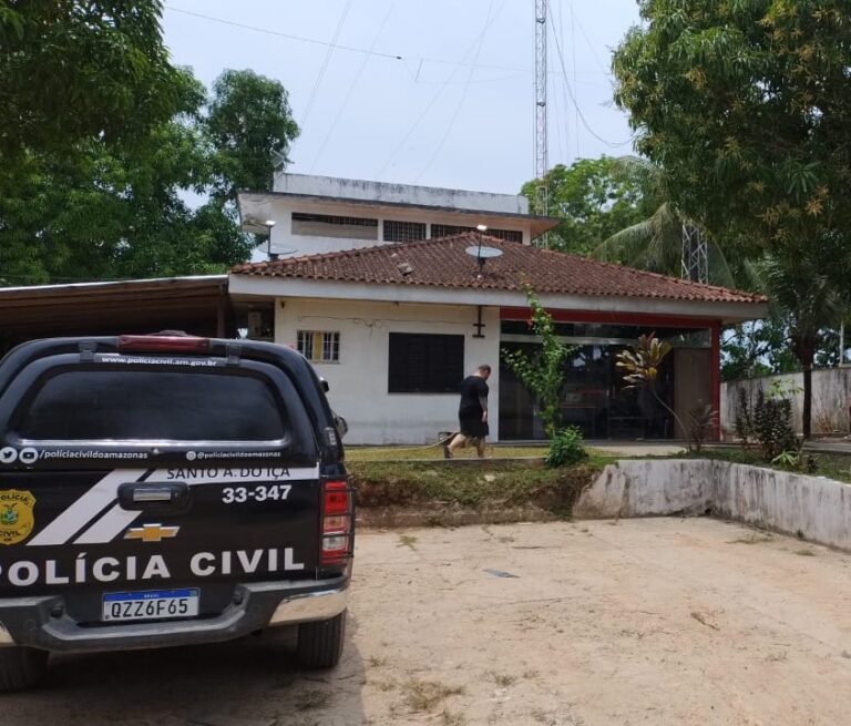 Dupla é presa e adolescente é apreendido por envolvimento em latrocínio, em Santo Antônio do Içá, interior do AM