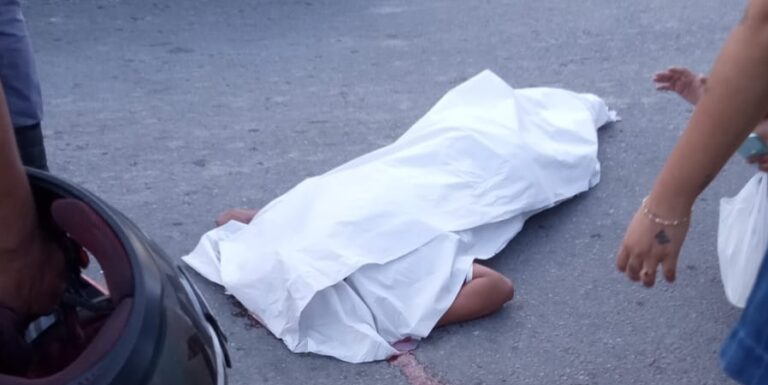 IMAGEM FORTE: Motociclista morre durante grave acidente na zona Leste de Manaus
