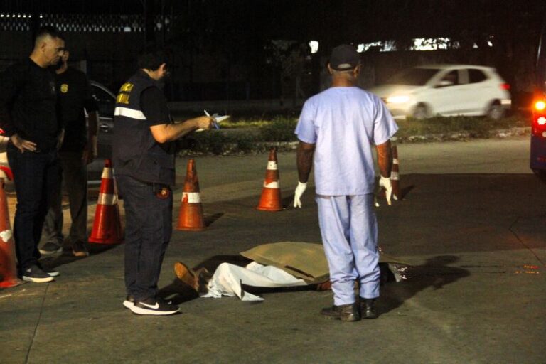 Motociclista morre esmagado em acidente de trânsito no Distrito Industrial em Manaus