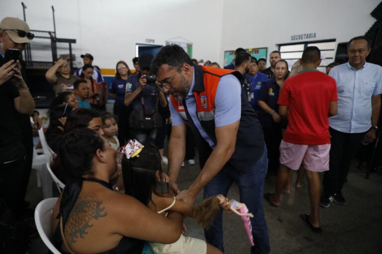 Famílias atingidas por incêndio de grandes proporções em Nhamundá receberão auxílio de R$ 30 mil