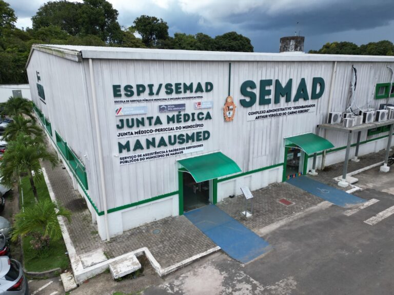 Primeira parcela do 13° é antecipada para final deste mês para servidores de Manaus