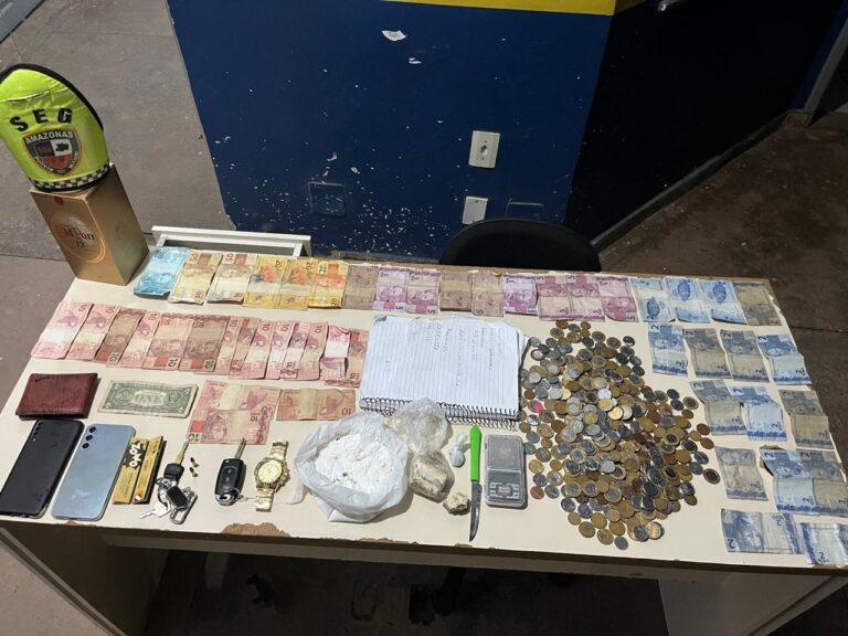 Cinco homens são presos por traficar drogas em bar de Barreirinha
