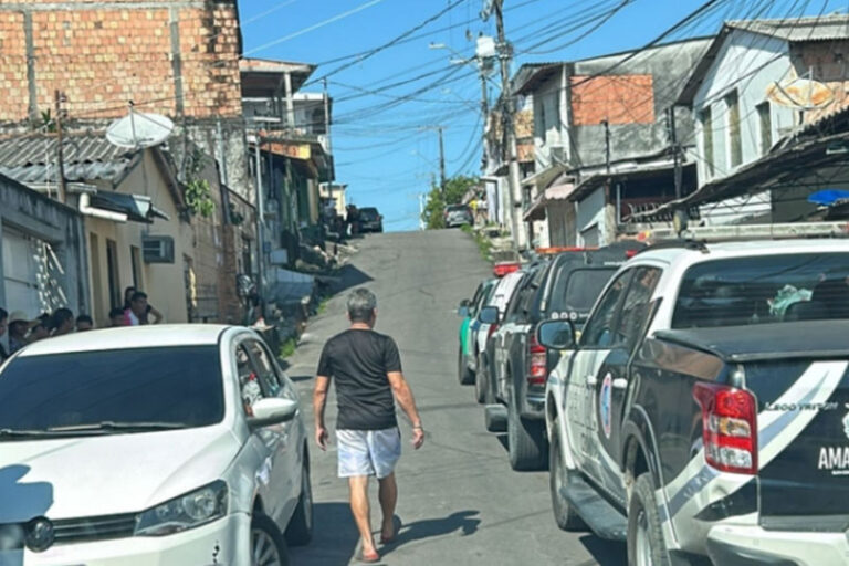 Homem é executado a tiros dentro de casa na zona Centro-Oeste de Manaus