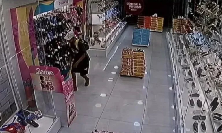 VÍDEO: Homem é preso após ser visto por câmeras de segurança furtando calçados em loja no DF
