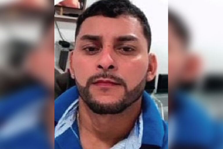 AM: homem é procurado por crimes no âmbito de violência doméstica contra a namorada