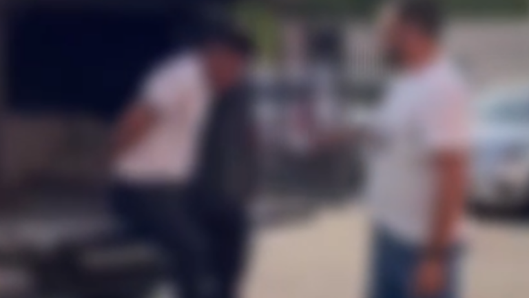 VÍDEO: Mãe flagra marido na cama abusando da filha de 8 anos em Manaus