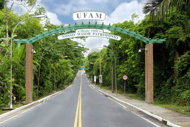 Ufam suspende aulas presenciais devido à fumaça das queimadas