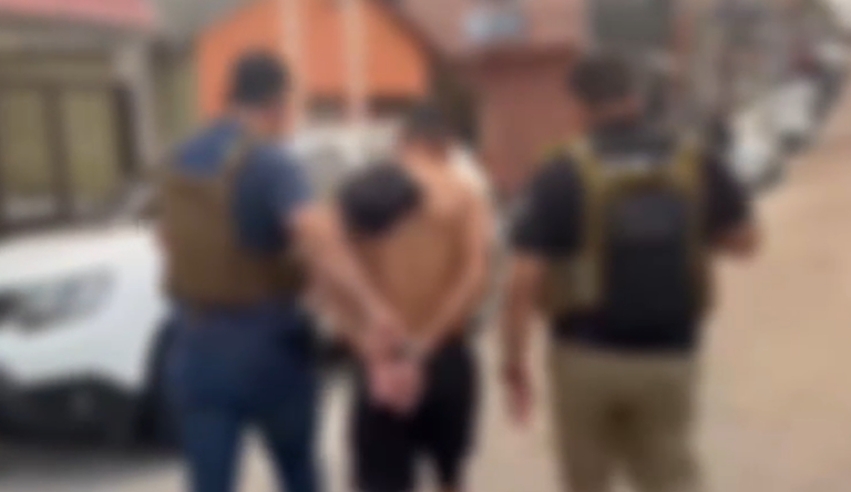 Falso tenente do Exército é preso por divulgar fotos íntimas da ex-mulher em Lábrea