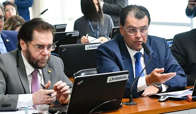 Senadores do Amazonas comemoram recurso da AGU para derrubar decisão que impede obras na BR-319