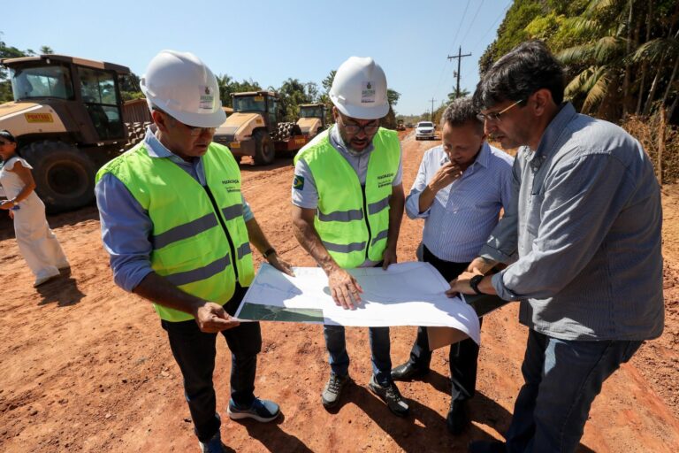 Obras no Ramal do Pau Rosa avançam na zona Rural de Manaus