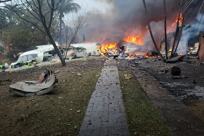 Governador decreta luto no Paraná após queda de avião em SP