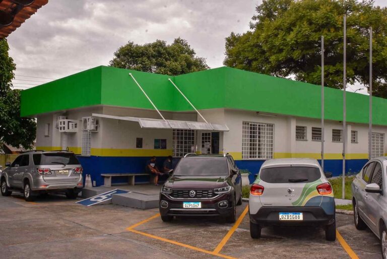 Filho descumpre medida protetiva e agride a própria mãe em Manaus