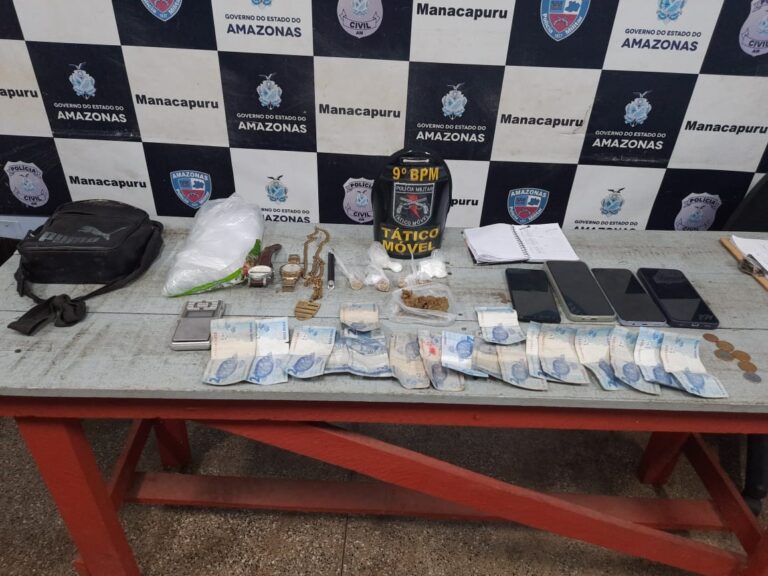 Dupla é presa com cocaína, maconha e oxi, em Manacapuru