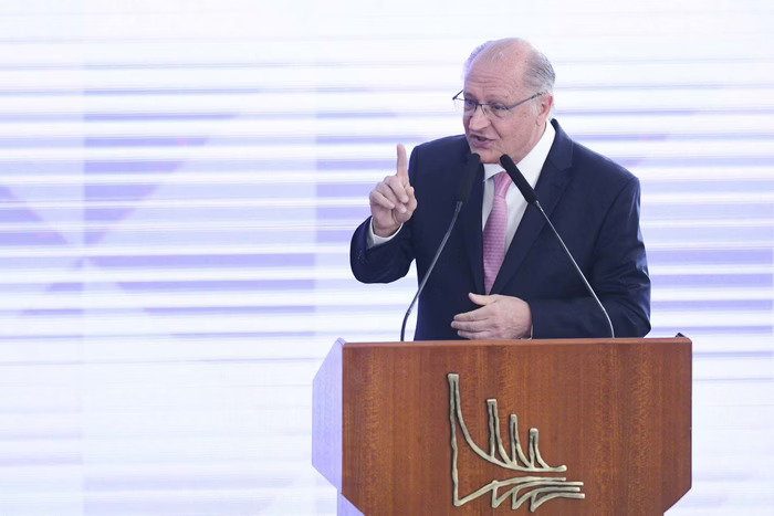 Governo estuda retorno do horário de verão por causa da seca: "Boa alternativa", diz Alckmin