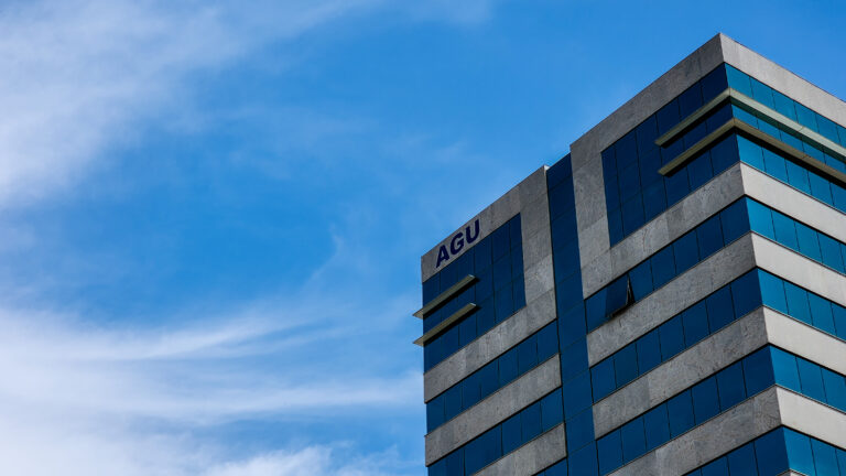 AGU defende que ações da OAB e do partido Novo para volta do X sejam rejeitadas no Brasil