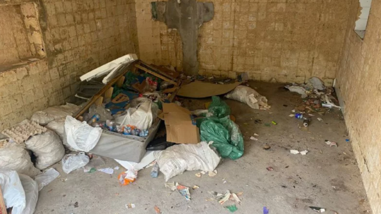 Corpo enrolado em saco é encontrado em garagem abandonada no Centro de Manaus