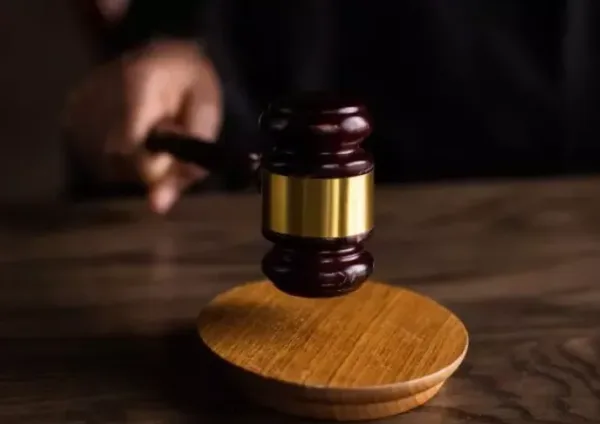 Júri absolve pai que tentou matar cunhado por estuprar o filho 324 vezes em SC