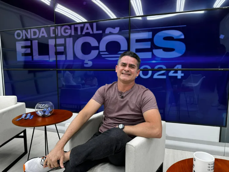 David Almeida explica ausência em debates na TV: “é muita ofensa, muita acusação”