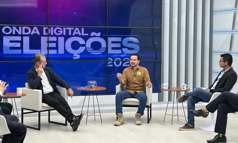 “A traição vem de amigos, não de inimigos”, diz Alberto Neto sobre ‘rompimento’ entre Menezes e Bolsonaro