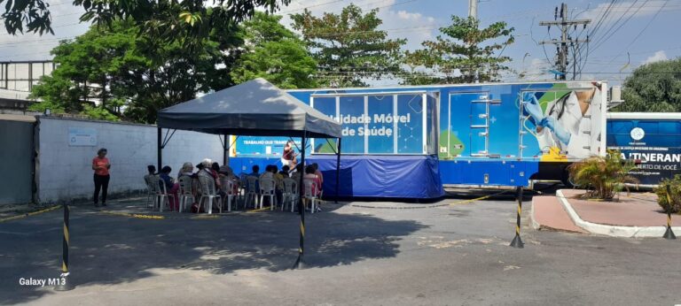 Carreta da Saúde chega ao bairro São José e oferece exames gratuitos