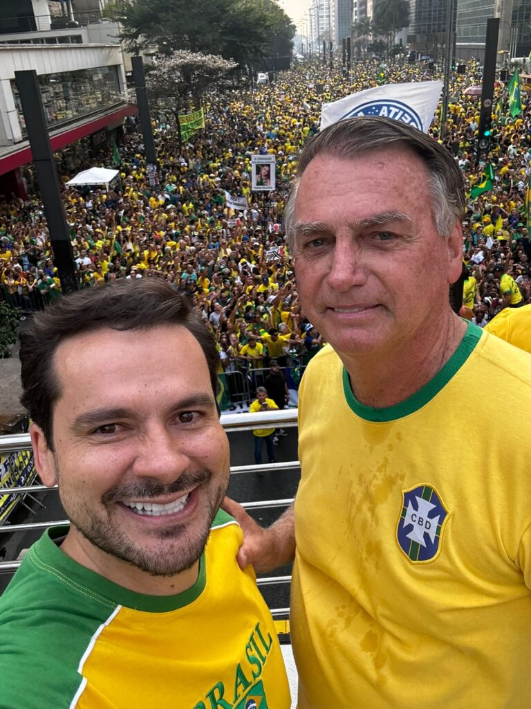 Em SP, Alberto Neto e Maria do Carmo participam de ato da direita convocado por Bolsonaro Em SP, Alberto Neto e Maria do Carmo participam de ato da direita convocado por Bolsonaro