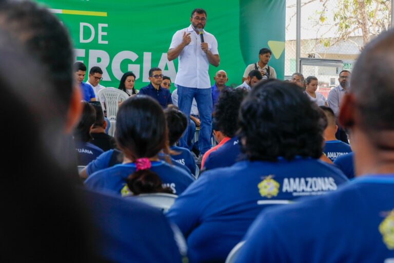 Segunda Escola da Floresta será construída em Silves, anuncia o governador do Amazonas
