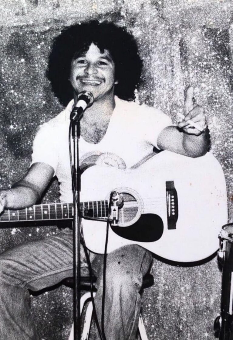 Teatro Amazonas recebe show ‘Amazônico 40 Anos’ do músico Adal
