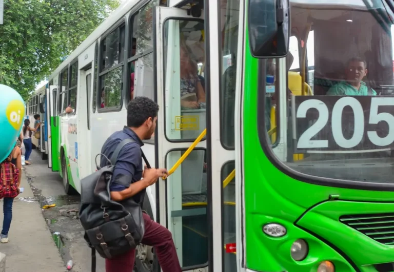 Câmara aprova gratuidade de ônibus no primeiro e segundo turno das eleições