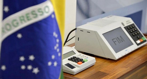 urna, eleições municipais, eleições Brasil, pec reeleição
