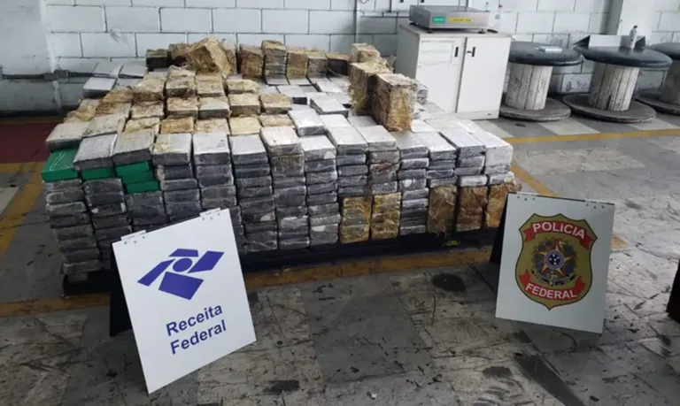 Receita e Polícia Federal fazem maior apreensão de cocaína do ano no Brasil