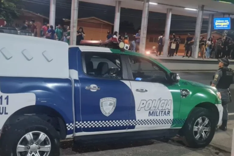 Foragido da Justiça é preso após sofrer acidente de carro no Novo Aleixo 