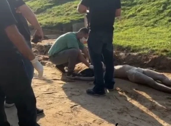 Corpo de homem é encontrado com mãos e pés amarrados no ramal do Acará 