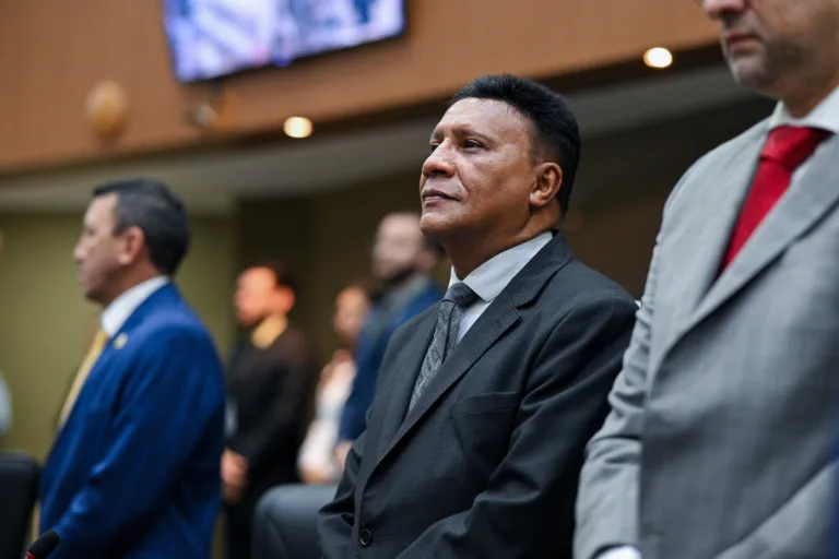 Em clima de despedida, vereador apresenta projeto de lei para ‘Dia do Futsal’