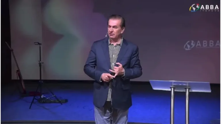 VÍDEO: Pastor causa polêmica ao associar autismo com "espírito maligno"