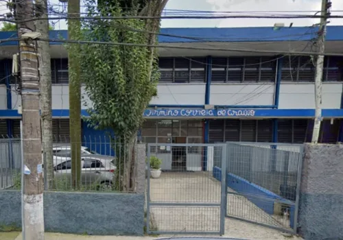 Carro da segurança de Lula é roubado em frente a escola onde presidente vota