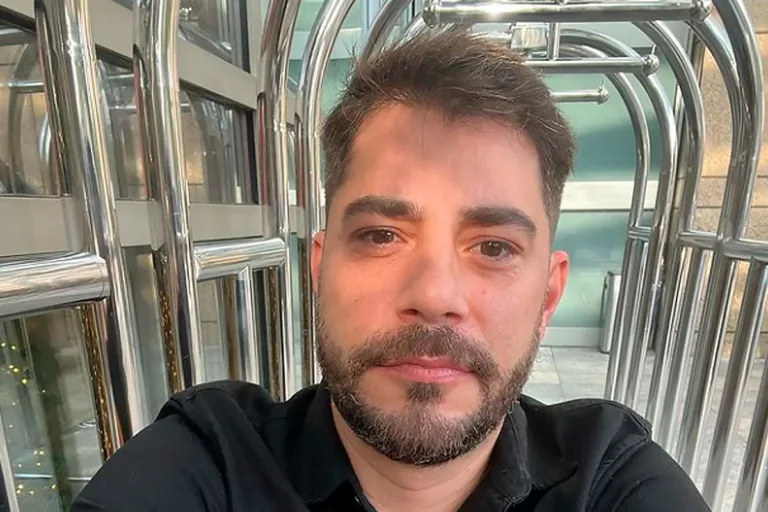 "Me sinto definhando", diz Evaristo Costa ao confirmar diagnóstico de doença de Crohn; saiba mais sobre a condição