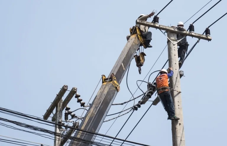 Cinco bairros e dois ramais de Manaus terão o fornecimento de energia interrompido nesta terça-feira (10/12), conforme comunicado divulgado