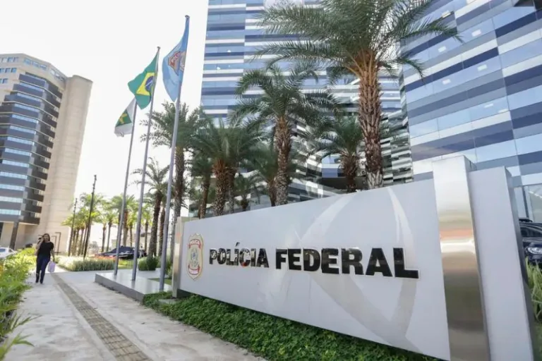 Fachada da Polícia Federal