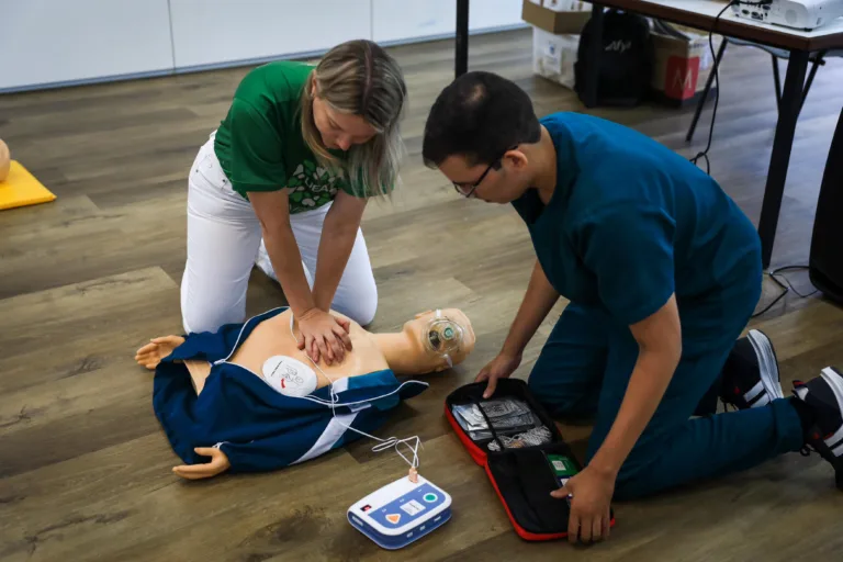 Programa "UEA Cardio Protegida“ realiza capacitação para atendimento básico na EST