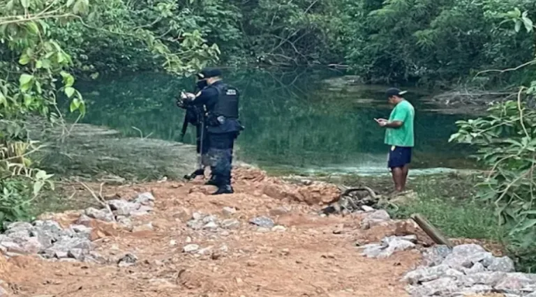 Corpo de mulher é encontrado em decomposição na beira de lago em Porto Velho