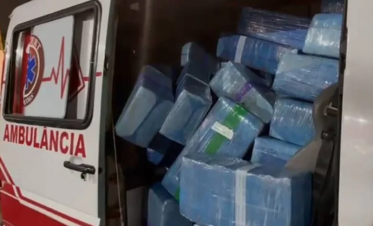 Polícia apreende ambulância com 1,5 tonelada de maconha em Guarulhos (SP)