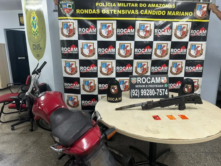 Rocam prende foragido da Justiça e apreende adolescente com arma de fogo na zona Leste de Manaus