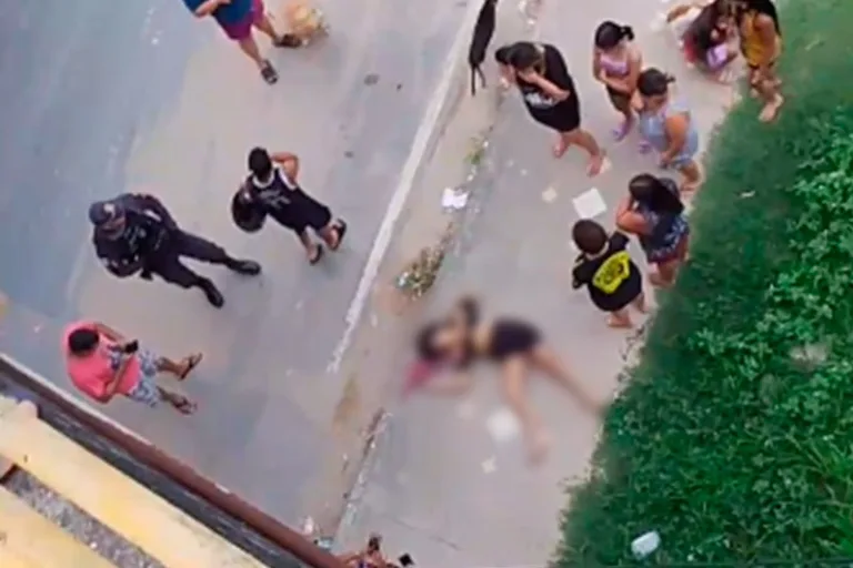 Mulher morre e homem fica ferido após acidente em ponte na zona Sul de Manaus