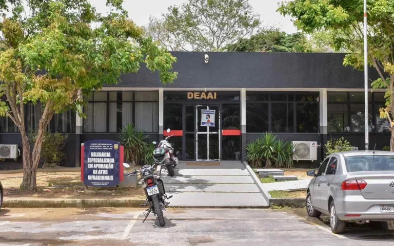 Adolescente de 15 anos é apreendido por tráfico de drogas na Compensa