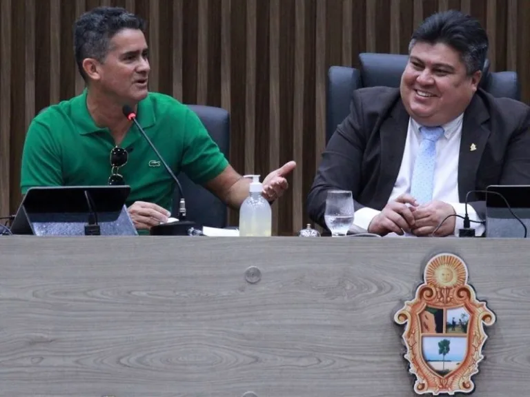 David Almeida celebra vitória de aliado para presidência da CMM: “Vamos ter tranquilidade”