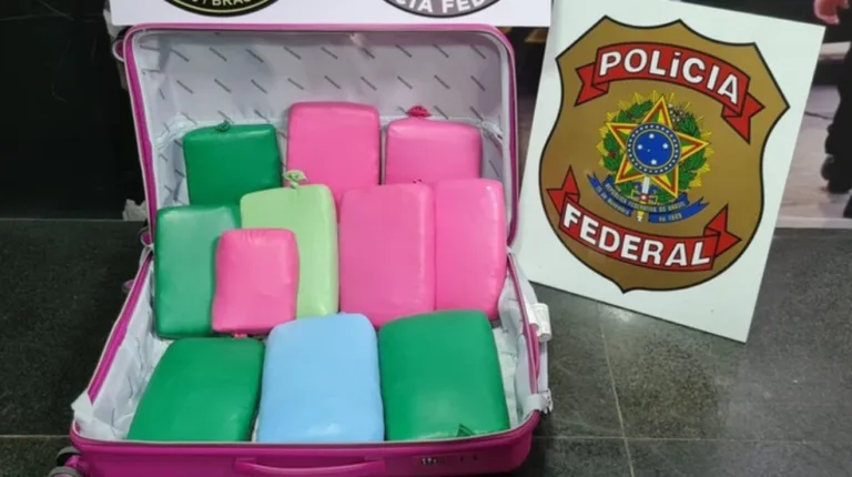 Mulher é presa tentando embarcar com 12 kg de maconha