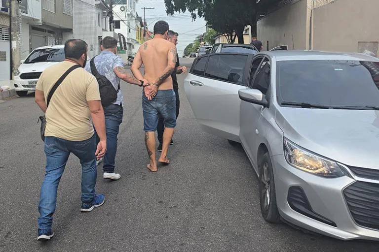 "Professor Girafales" foi preso, no bairro Betânia, na zona Sul de Manaus (Foto: Divulgação)