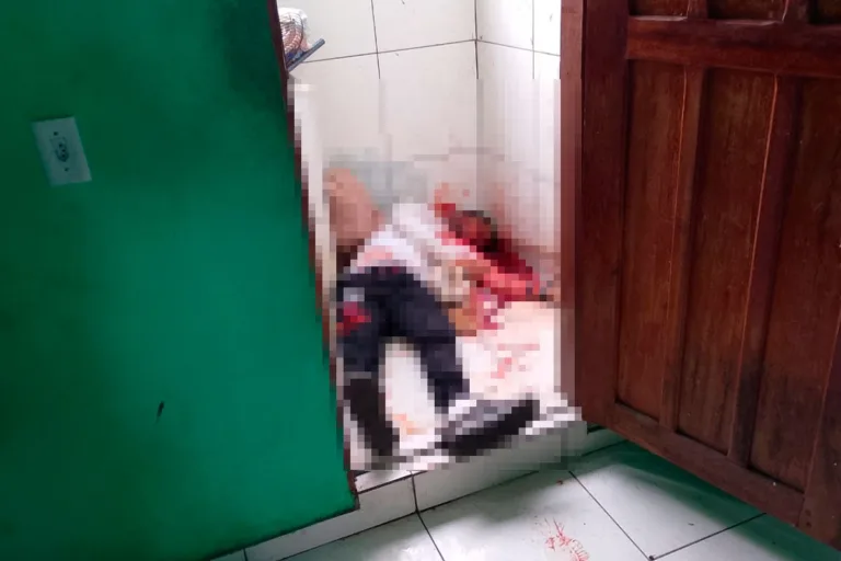 Venezuelano morto a facadas