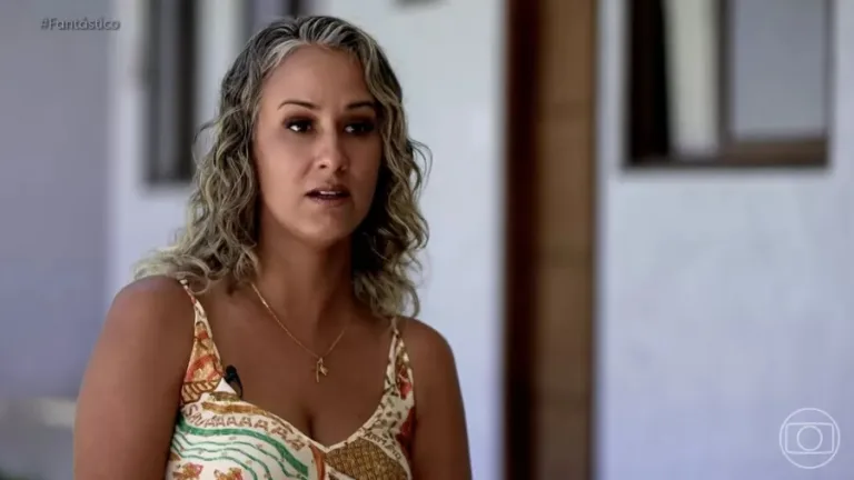 Mãe de criança que quis trocar de assento em voo recebe ameaças: "Disseram que eu devia jogar meu filho do avião"